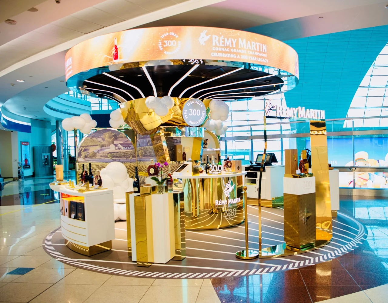 Circular Rémy Martin airport installation in Dubai